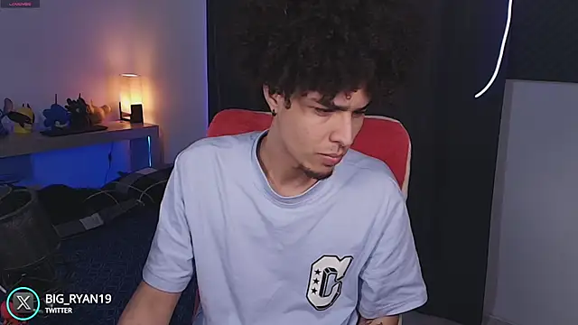 bigryann23 online show from October 12, 4:11 am