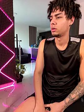 bigryann23 online show from November 22, 10:31 pm