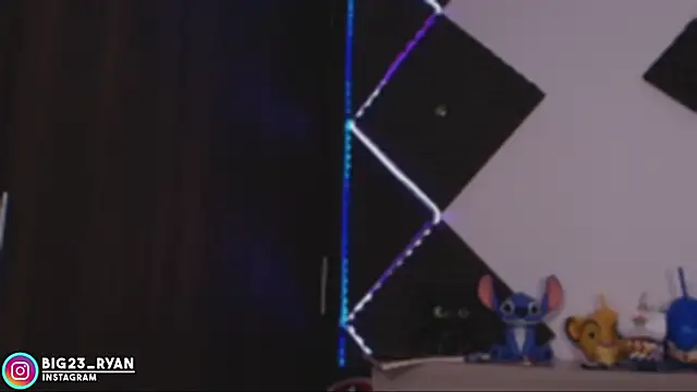 bigryann23 online show from April 5, 6:10 am